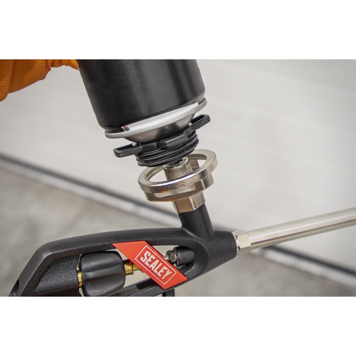 Sealey FG001 Foam Gun for Expanding Foam Cartridges Sealey