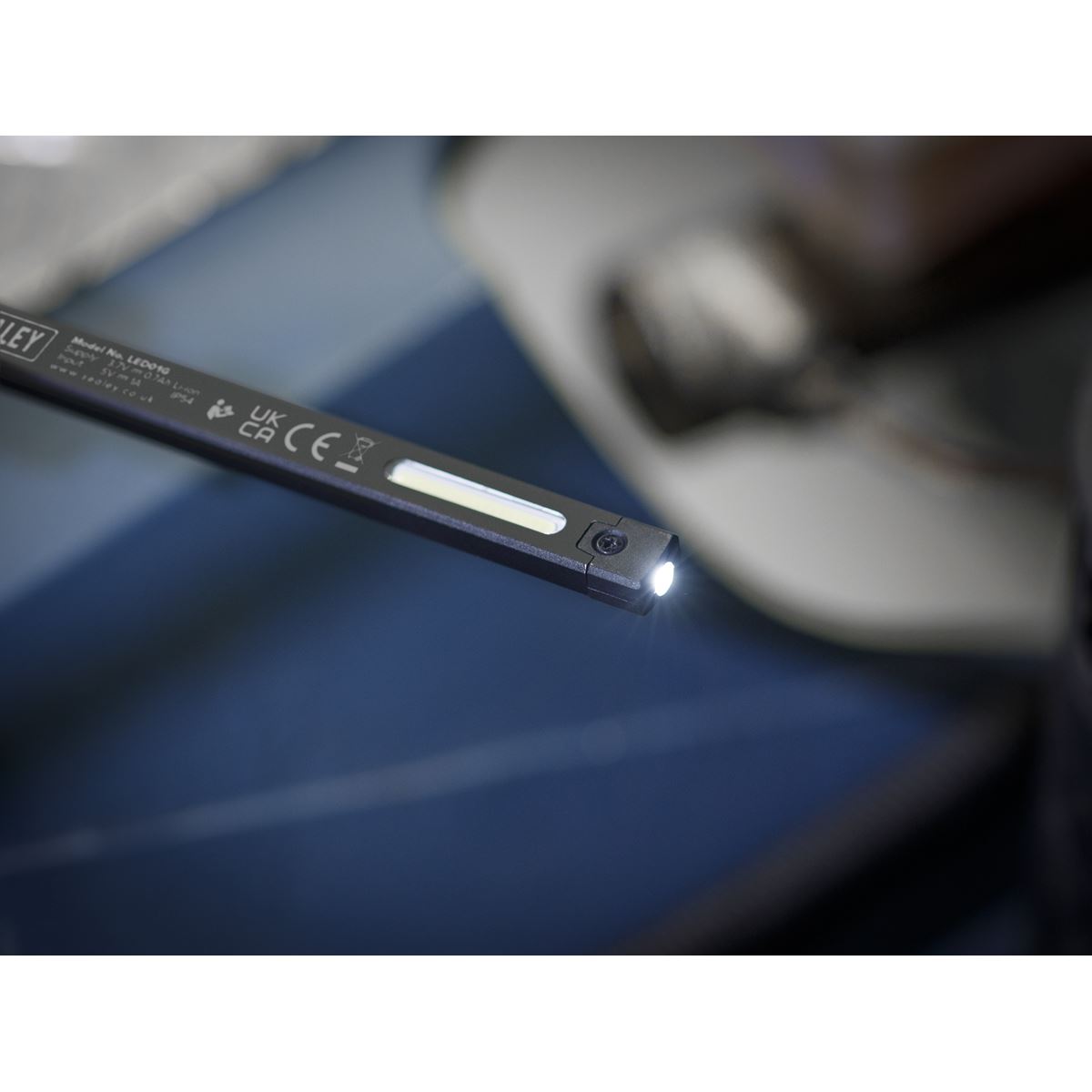 Sealey LED01G Rechargeable Slim Folding Pocket Light 2 COB & 1 SMD LED - Green Sealey