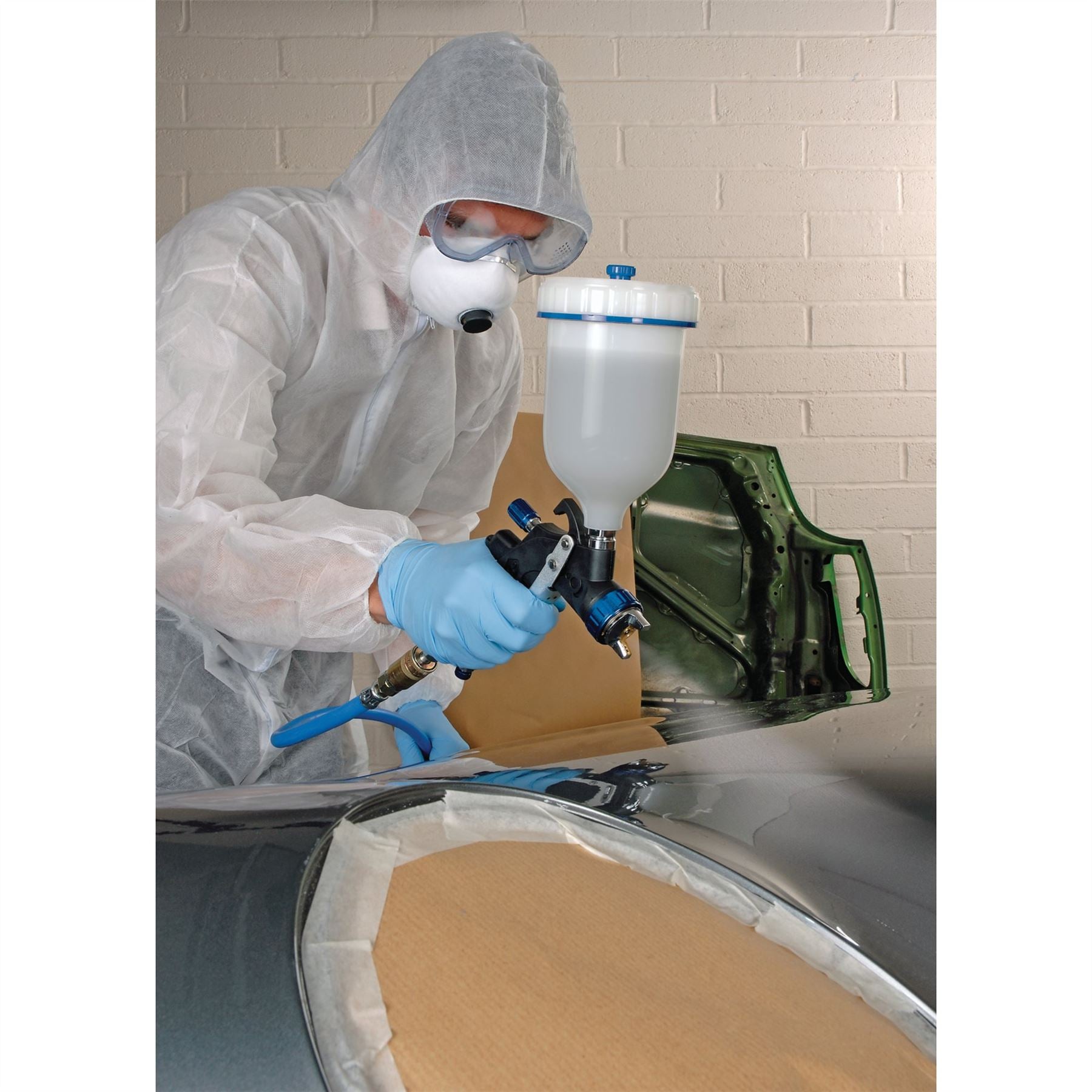 Draper 09707 HVLP Air Spray Gun with Composite Body and Gravity Fed Hopper 600ml Draper