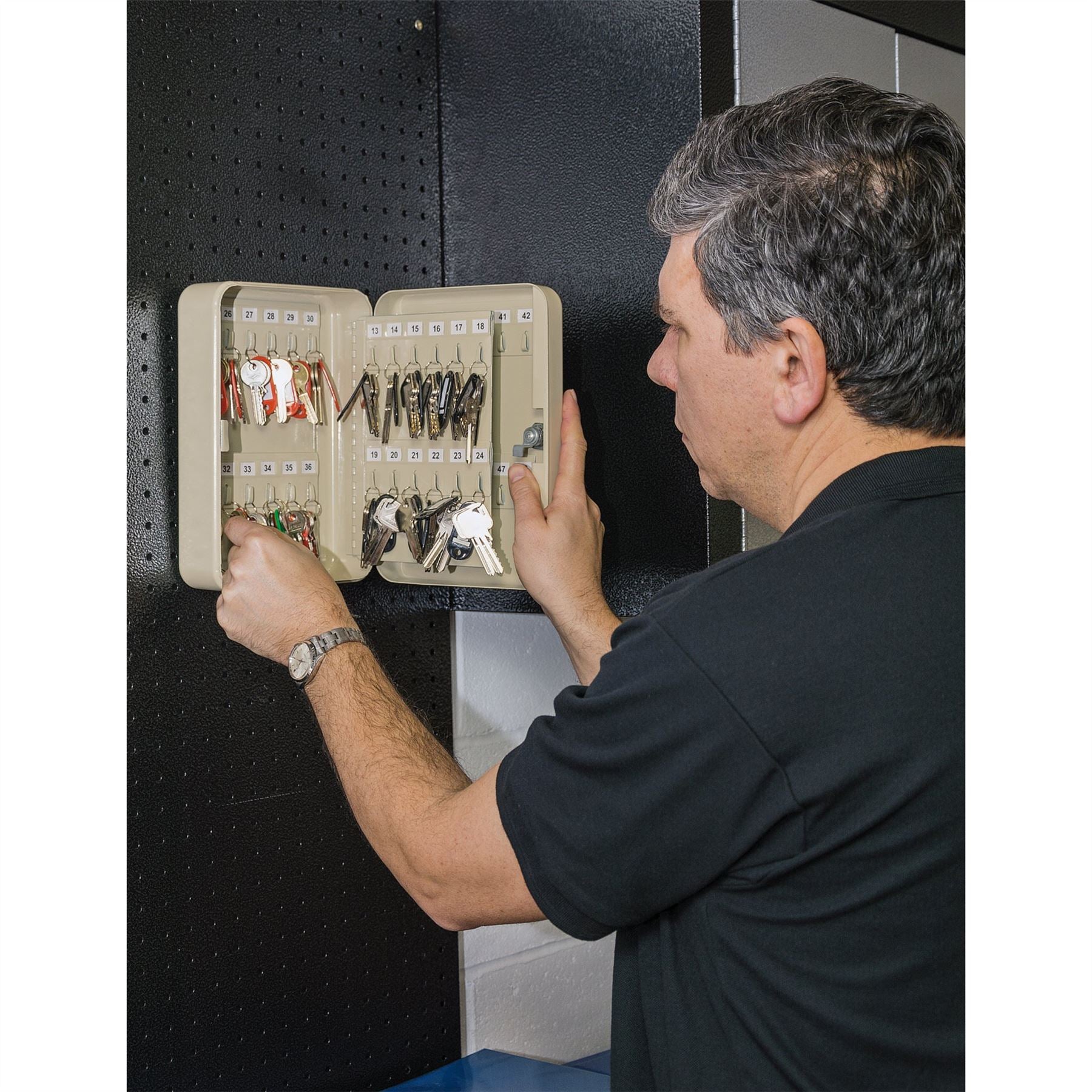 Draper 38210 48 Hook Key Cabinet Draper