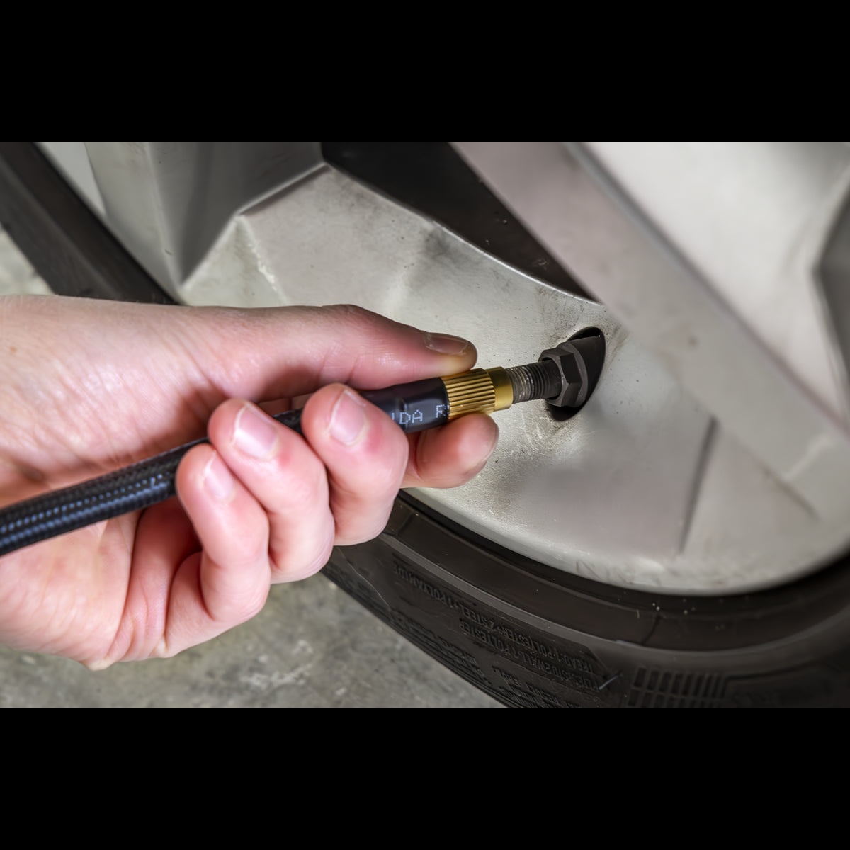 Sealey CTI140 Tyre Inflator & Power Bank with Worklight Rechargeable 12V Sealey