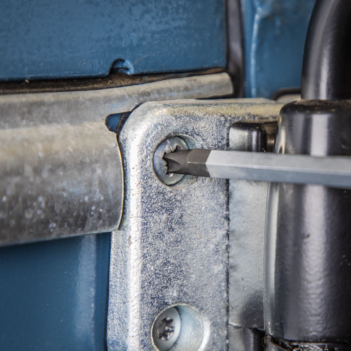 Sealey AK4942HV Extra-Long Hammer-Thru Screwdriver Set Hi-Vis Green 450mm 3pc Sealey