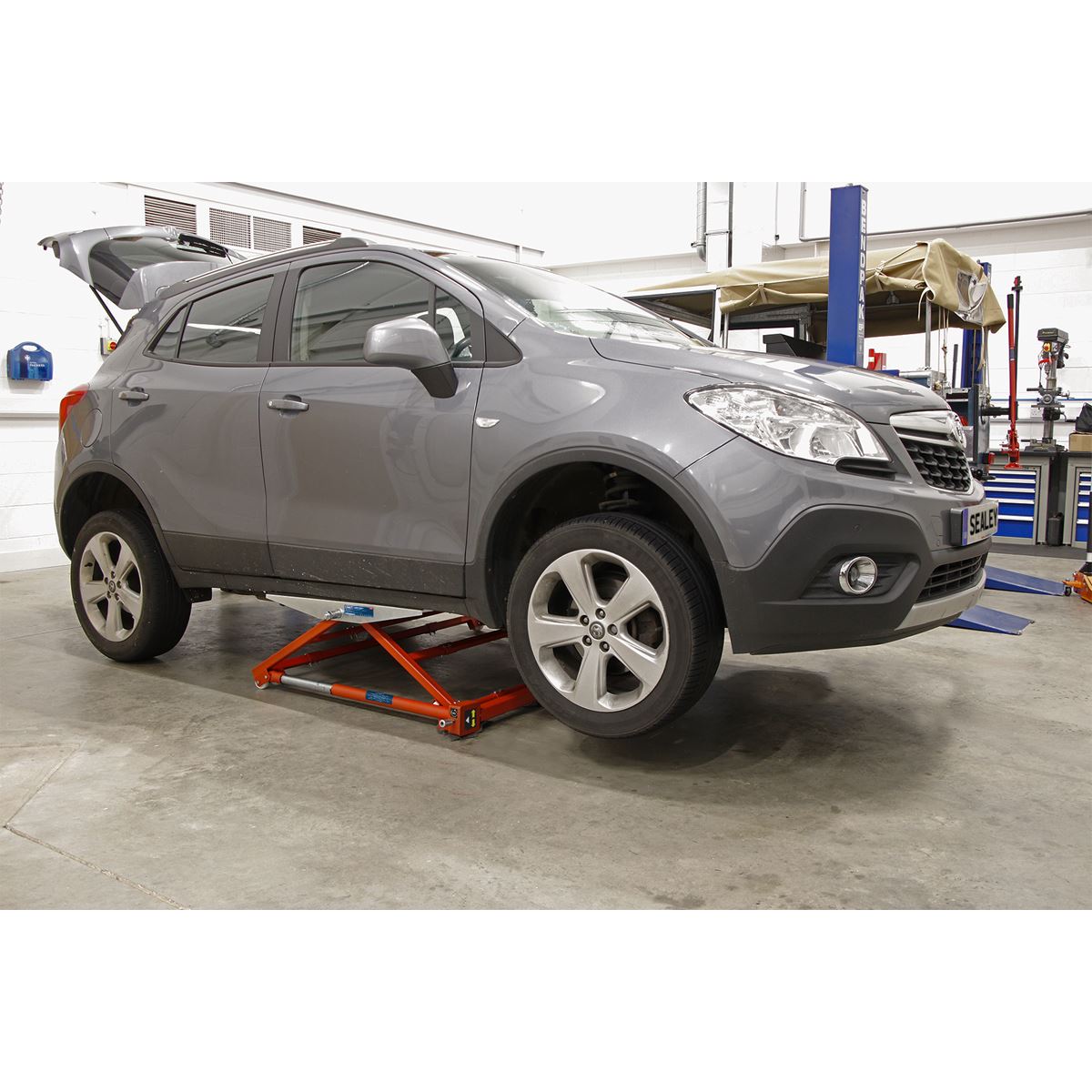 Sealey PPL01 Portable Pivot Car Lift 1500kg Sealey