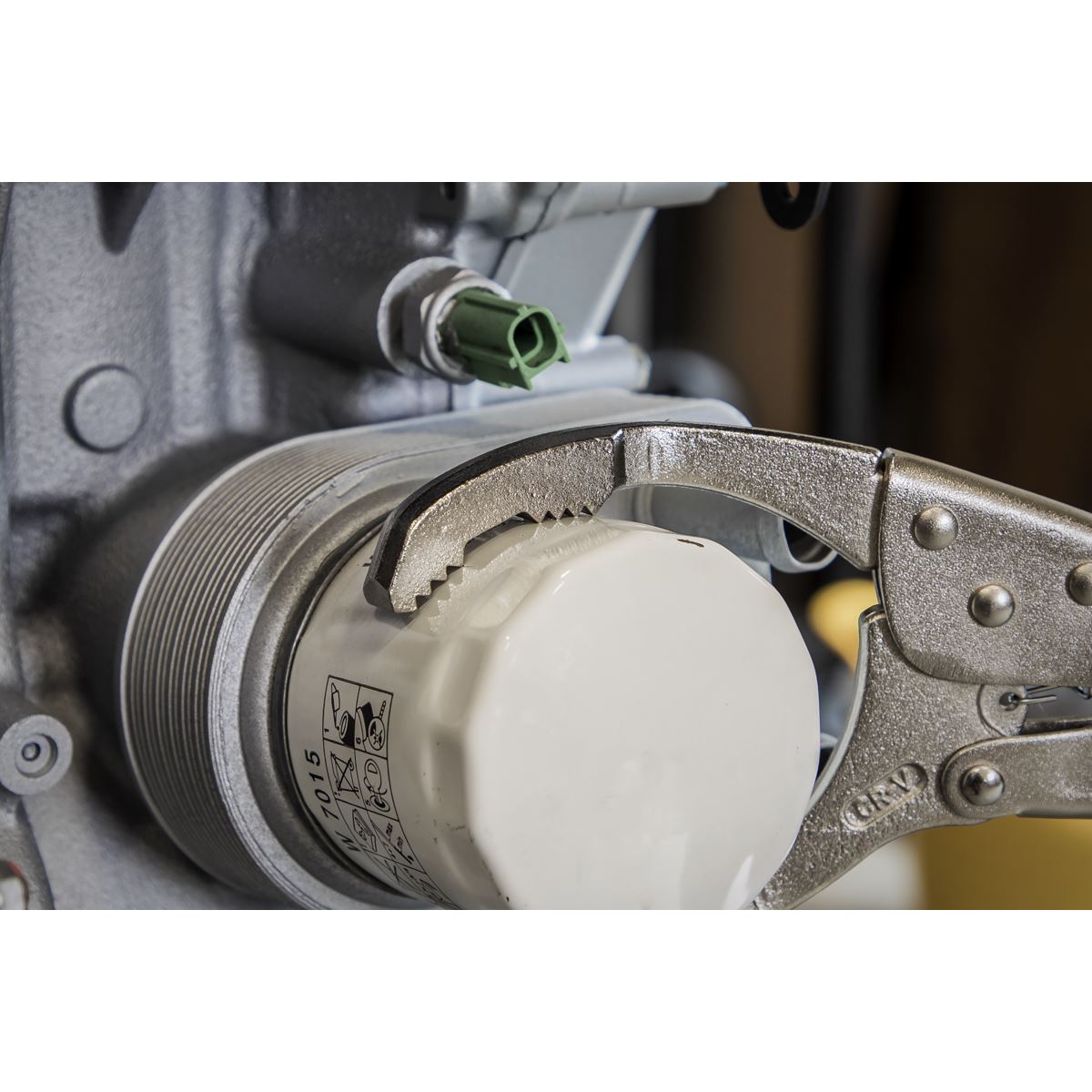 Sealey AK6423 Ø45-130mm Oil Filter Locking Pliers - Angled Sealey