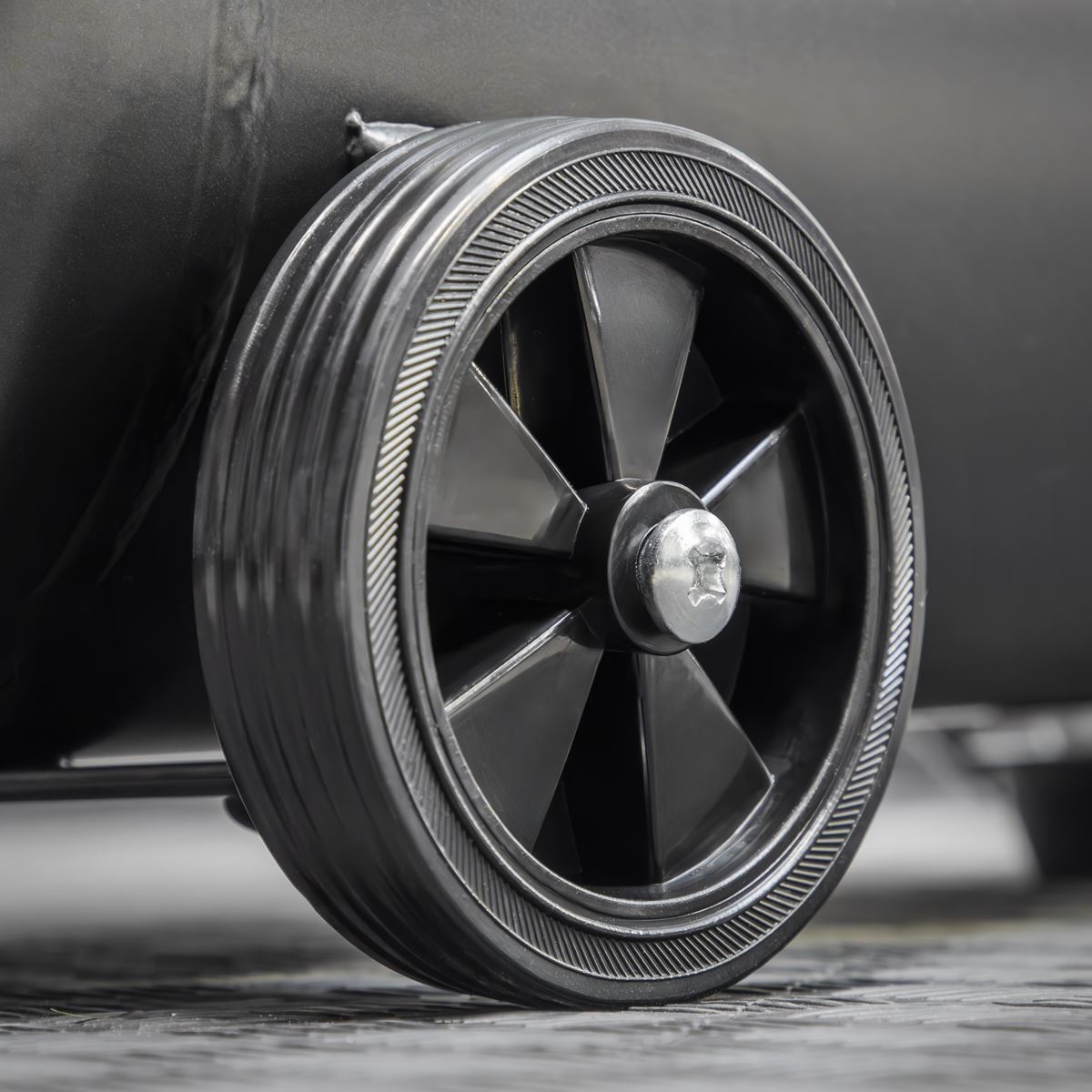 Sealey SAC2420APK Air Compressor 24L Direct Drive 2hp with 4pc Air Accessory Kit Sealey