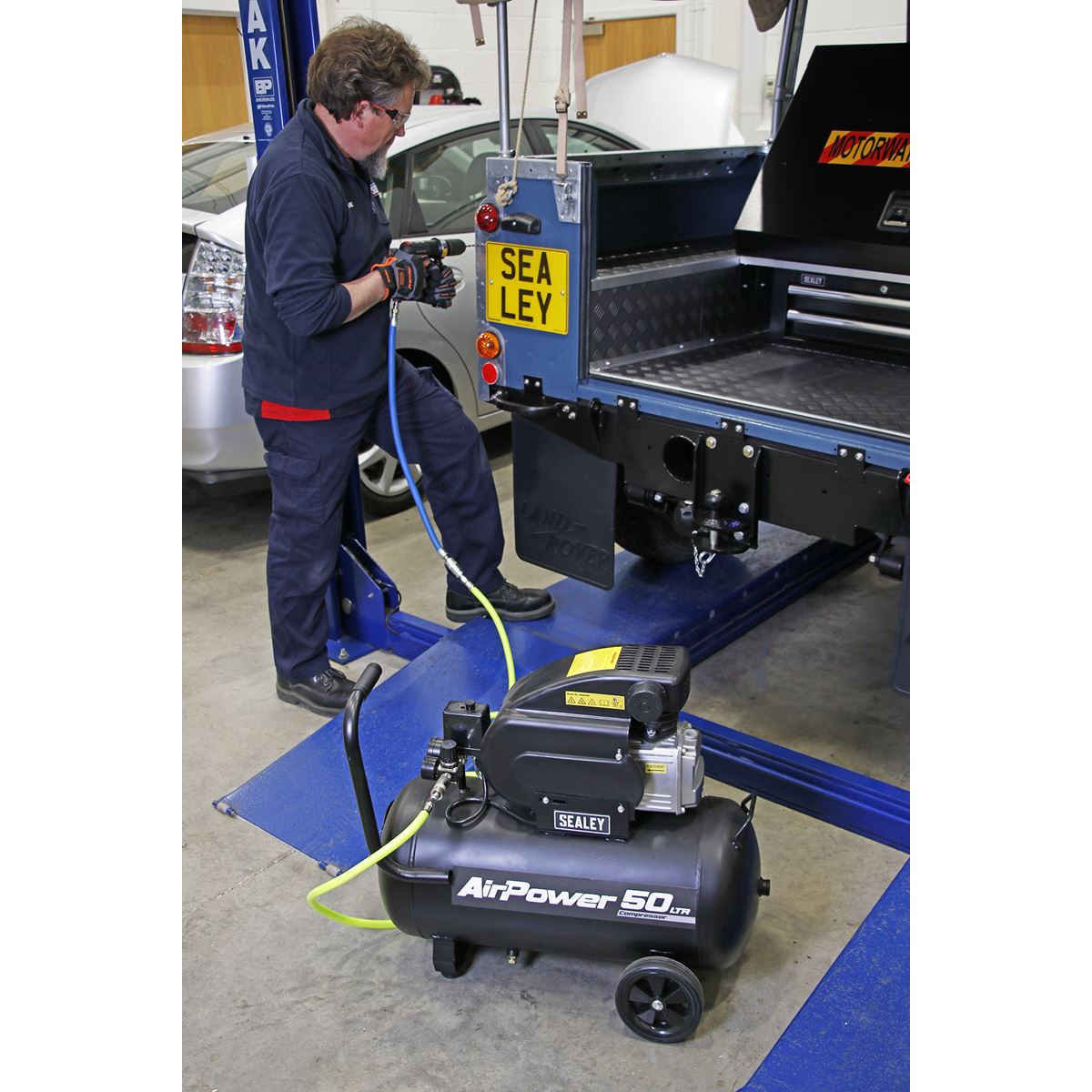 Sealey SAC5020A Air Compressor 50L Direct Drive 2hp Sealey