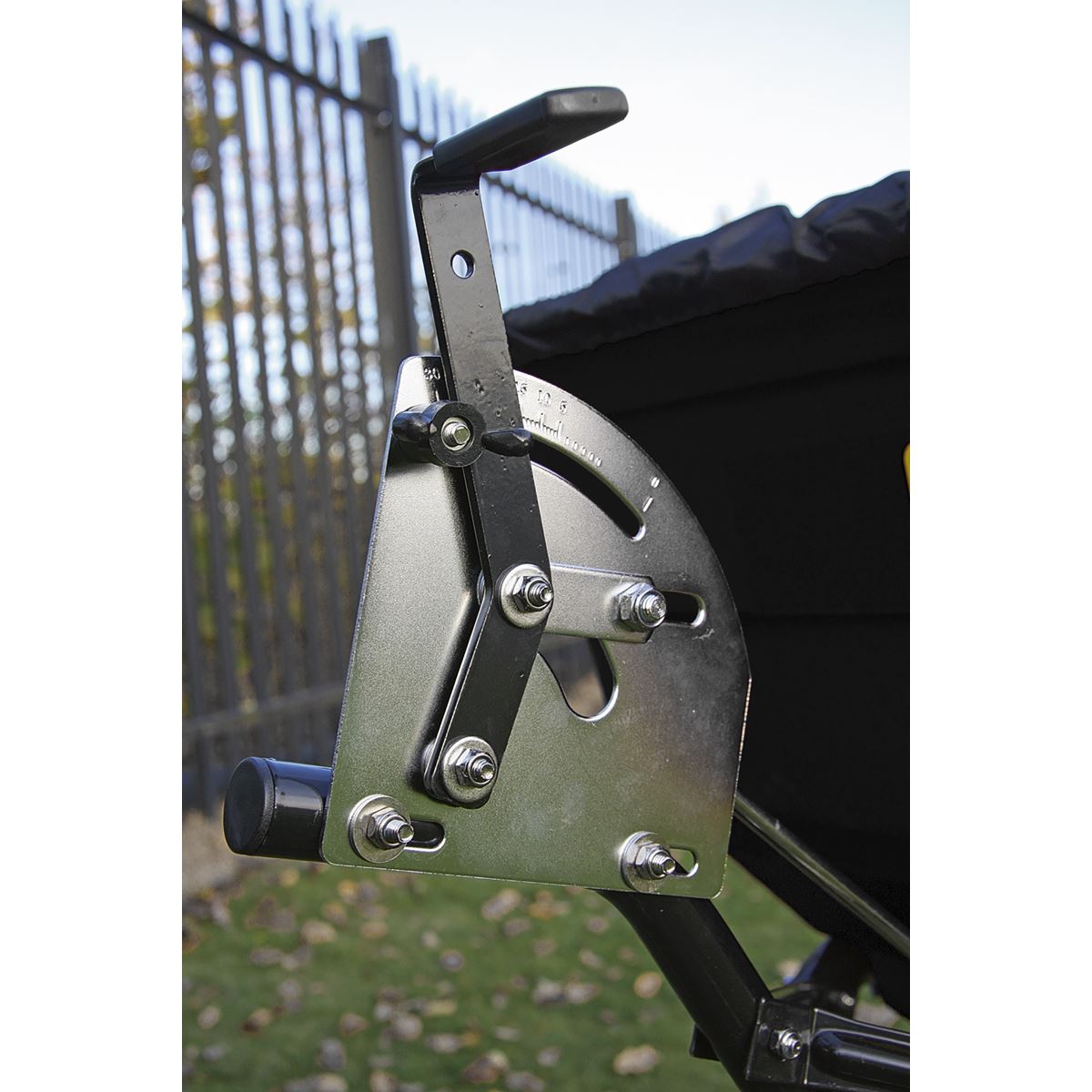 Sealey SPB80T Broadcast Spreader 80kg Tow Behind Sealey