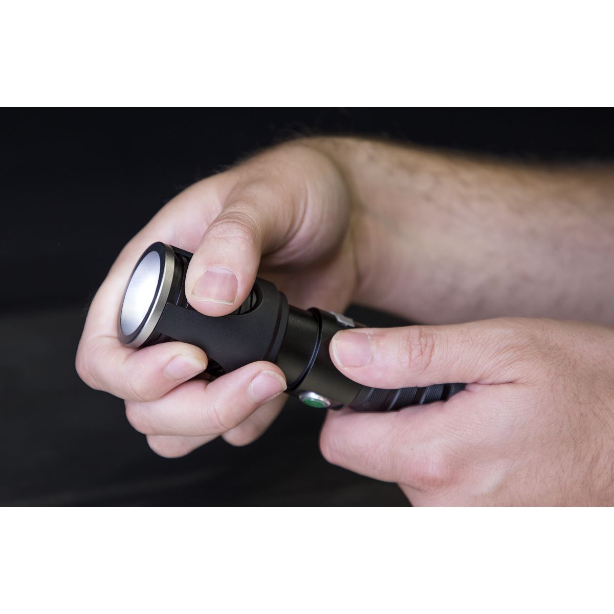 Sealey LED4491 Aluminium Torch 5W SMD LED Adjustable Focus Rechargeable with USB Port Sealey