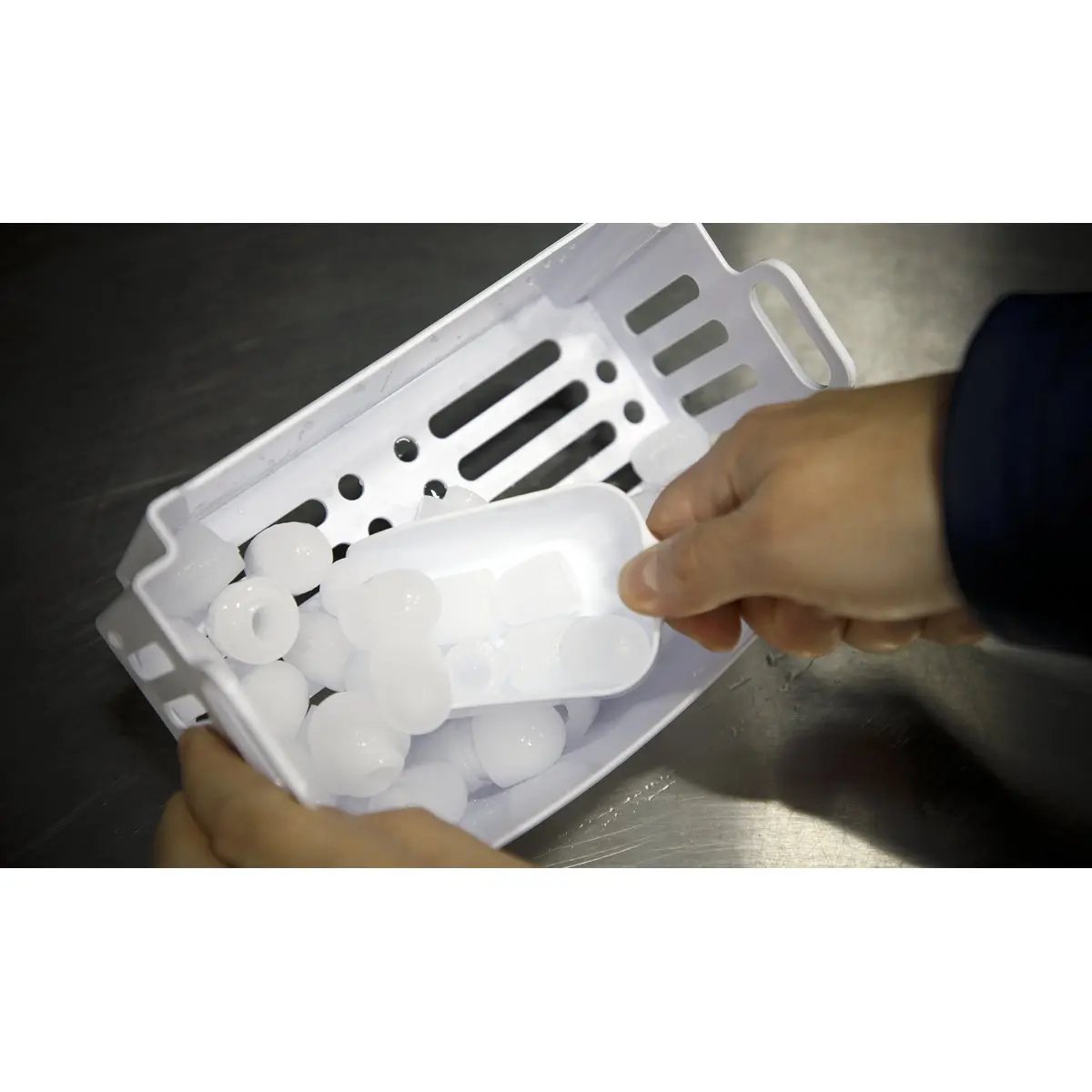 Baridi DH52 12kg in 24hr Ice Cube Maker with LED Display & 10 Minute Freeze - DH52 Baridi