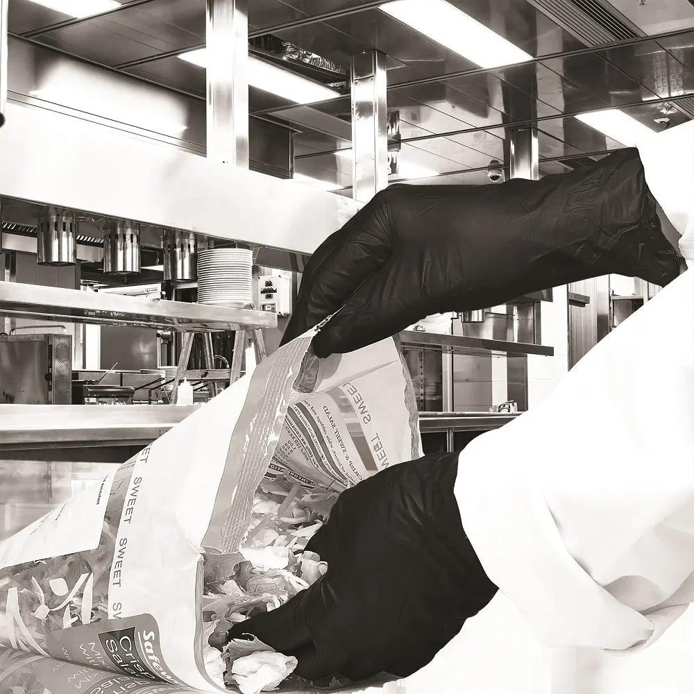 Bodyguards GL897 Black Nitrile Disposable Gloves – Box of 100 Bodyguards