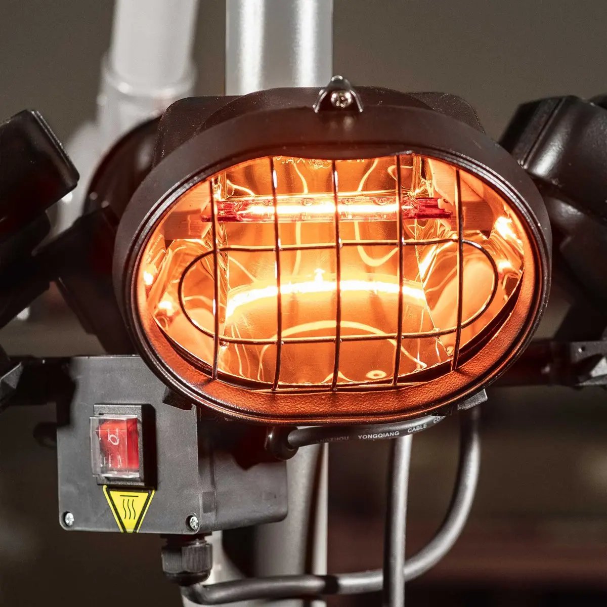 Dellonda DG177 Folding Parasol/Gazebo/Patio Outdoor Infrared Heater Three Panels Extra Long 5M Cable 1350W Dellonda