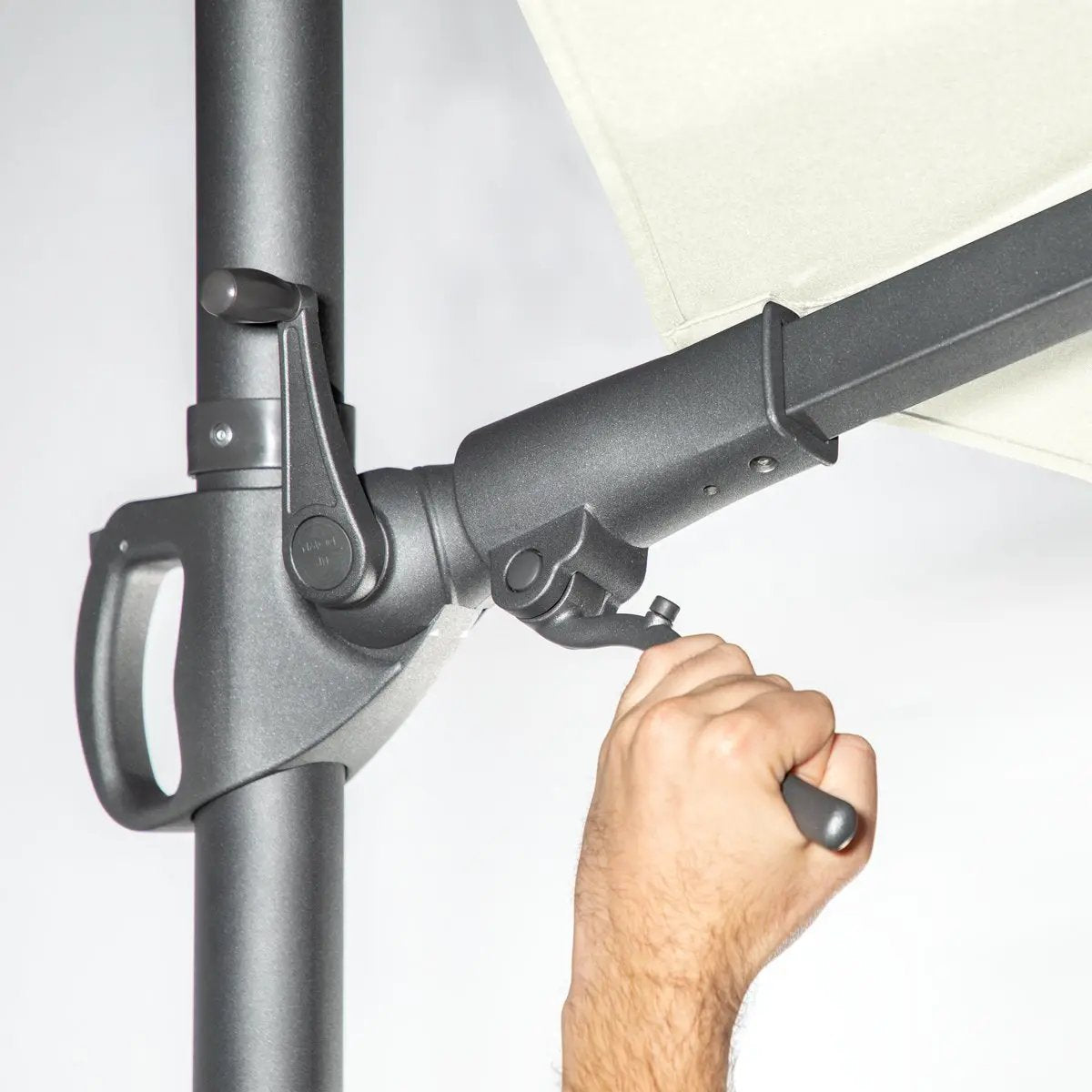 Dellonda DG268 Ø3m Garden/Patio Cantilever Parasol/Umbrella with Crank Handle 360° Rotation Tilt and Cover Cream Dellonda