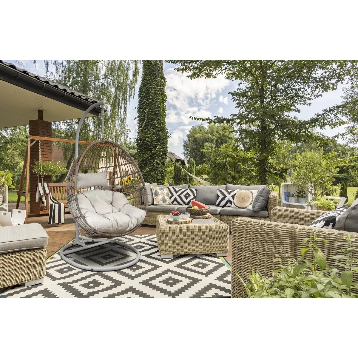 Dellonda DG60 Egg Hanging Swing Chair Wicker Rattan Basket Steel Frame Single Dellonda