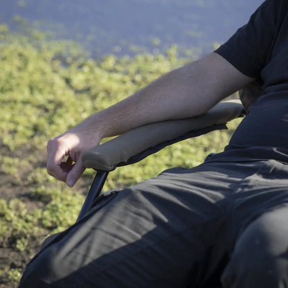 Dellonda DL73 Deluxe Portable Fishing/Camping Chair Reclining Padded Armrests and Back Adjustable Height Rotating Feet for Multiple Terrain Foldable Dellonda