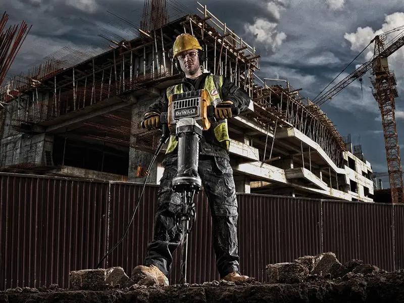 Dewalt D25981 28mm HEX Pavement Breaker 30kg 1800W 110V Dewalt