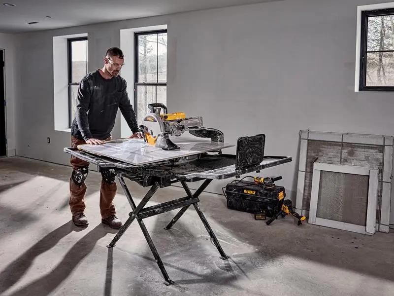 Dewalt D36000 Wet Tile Saw 1500W 110V Dewalt