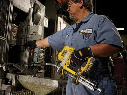 Dewalt DCGG571M1 Cordless XR Grease Gun 18V 1 x 4.0Ah Li-ion Dewalt