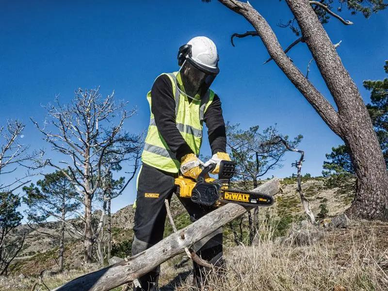 Dewalt DCM565N XR Brushless Chainsaw 18V Bare Unit Dewalt