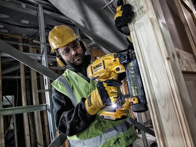 Dewalt DCN680N Brushless XR 18 Gauge Brad Nailer 18V Bare Unit Dewalt