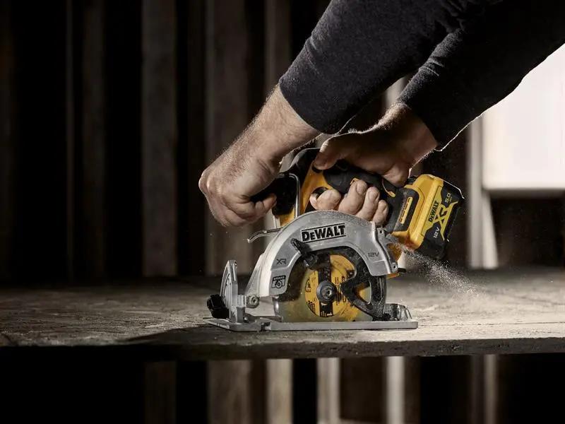 Dewalt DCS512D2 Brushless XR Circular Saw 12V 2 x 5.0Ah Li-ion Dewalt