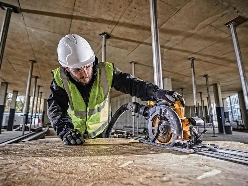 Dewalt DCS579T2 XR FlexVolt Circular Saw 190mm 54V 2 x 2.0Ah Li-ion Dewalt