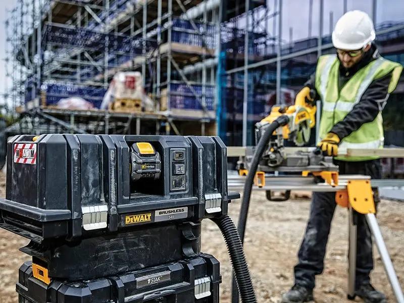 Dewalt DCV586MT2 XR FlexVolt Dust Extractor 54V 2 x 2.0Ah Li-ion Dewalt