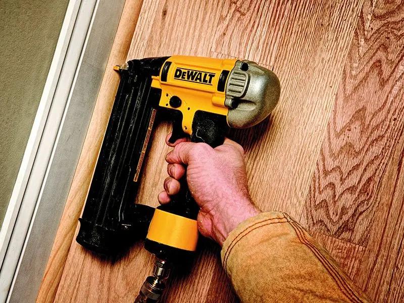 Dewalt DPN1850PP Pneumatic Oil-Free 18 Gauge Brad Nailer Dewalt