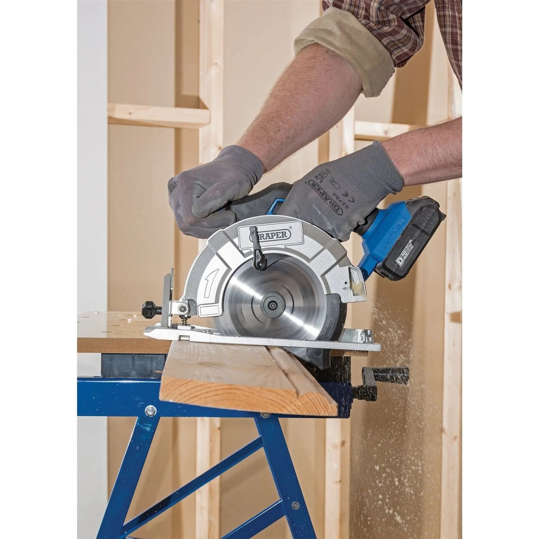 Draper 00594 D20 20V Brushless Circular Saw 1 x 3.0Ah Battery 1 x Fast Charger Draper