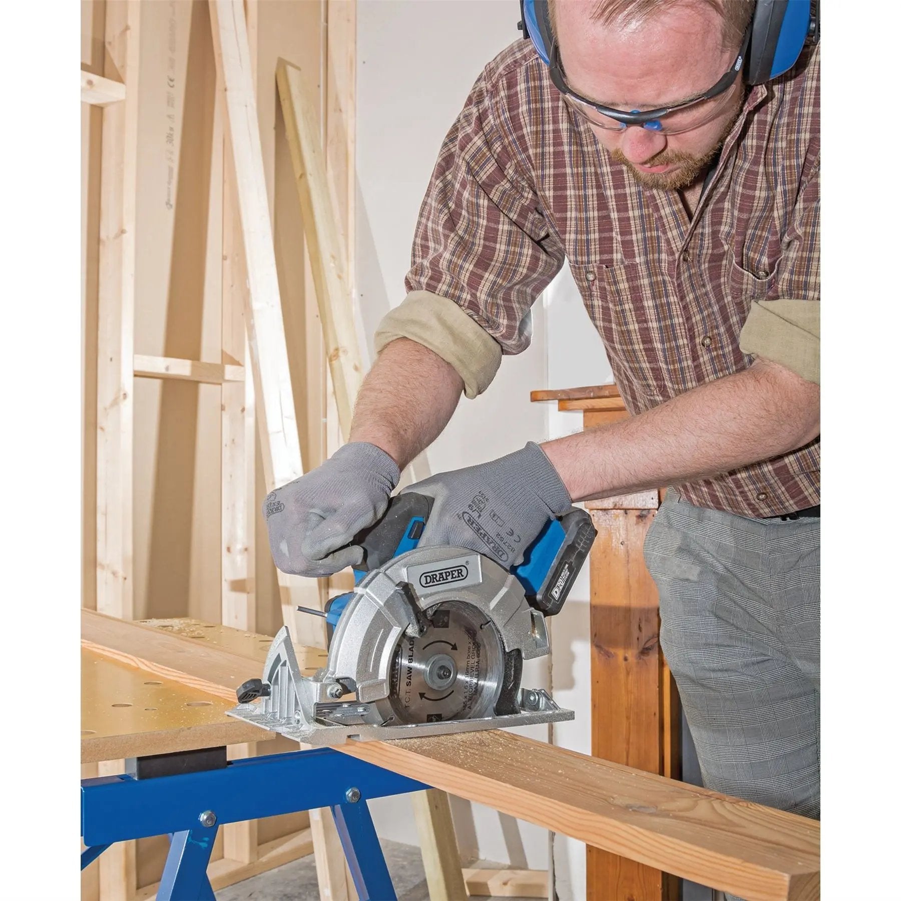 Draper 00594 D20 20V Brushless Circular Saw 1 x 3.0Ah Battery 1 x Fast Charger Draper