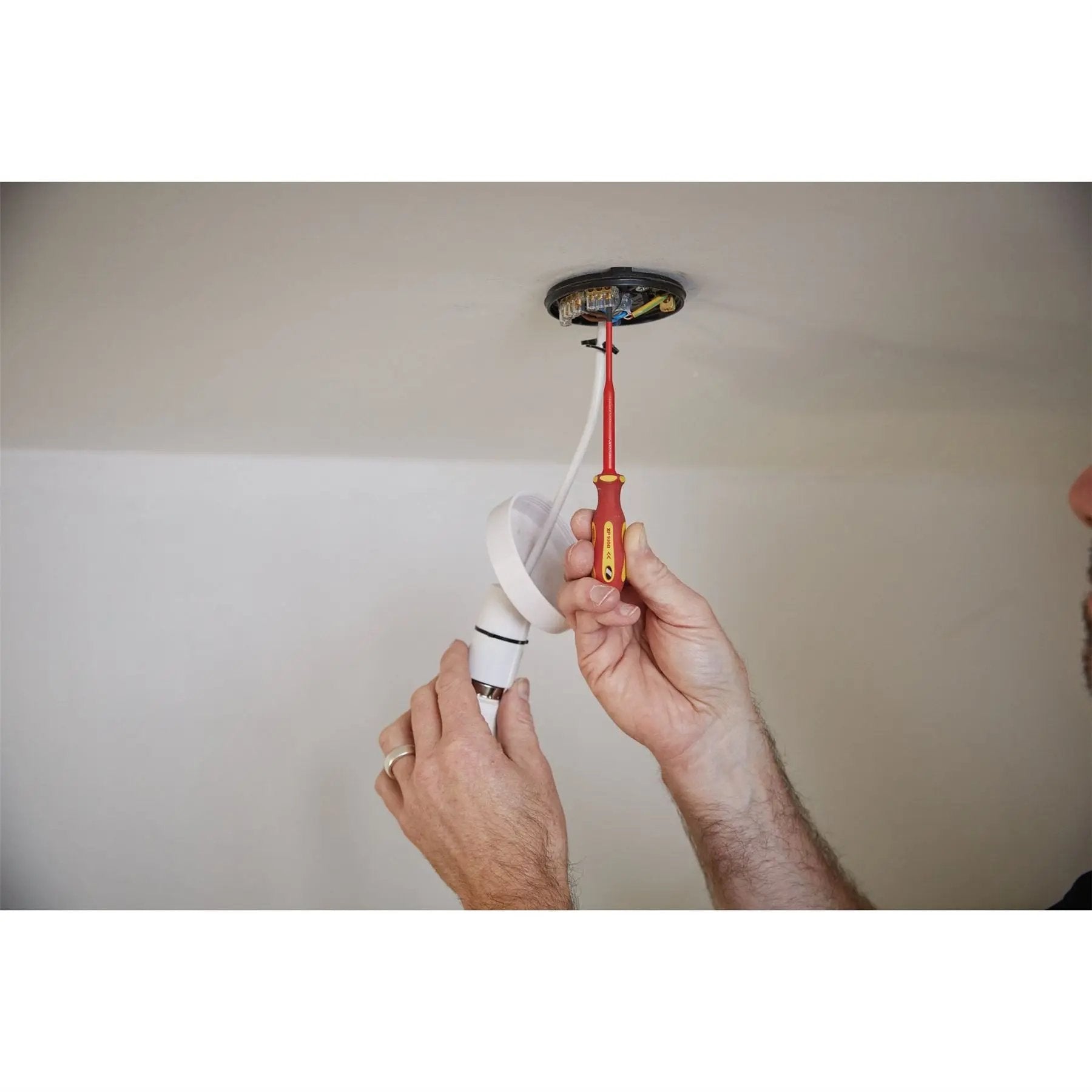 Draper 02159 XP1000® VDE Slimline Plain Slot Screwdriver 3.5 x 100mm Draper