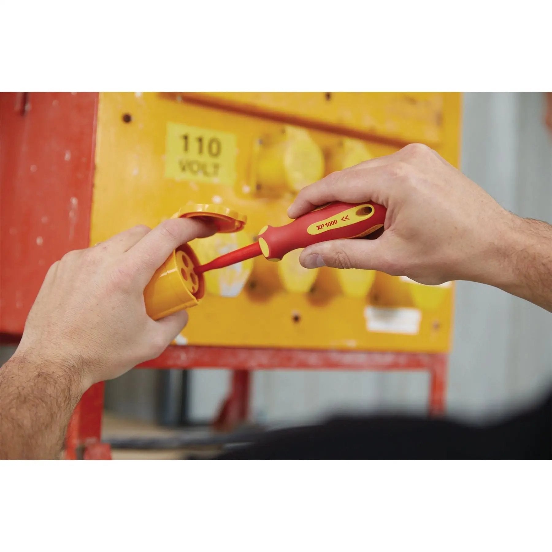 Draper 02166 XP1000® VDE Slimline PZ Type Screwdriver No.2 x 100mm Draper