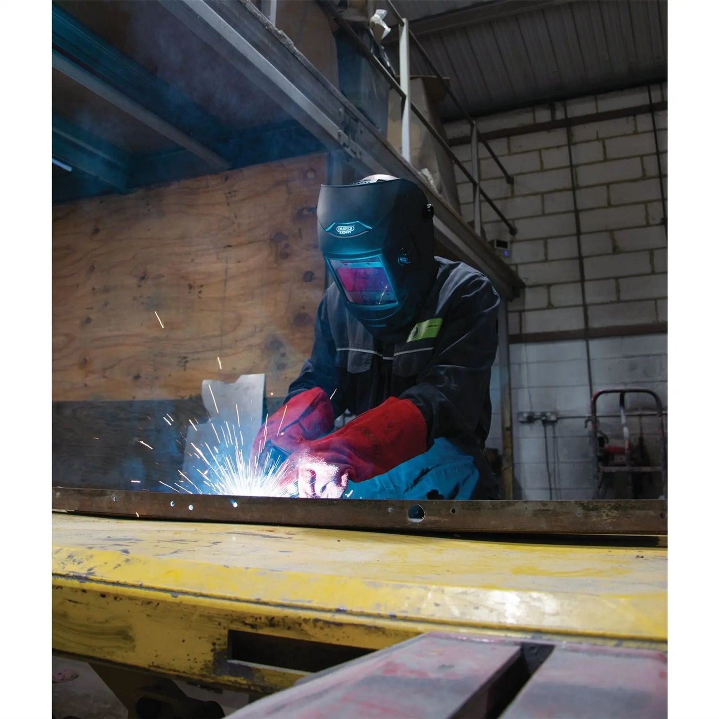 Draper 02512 Expert Auto-Darkening Multi-Use Welding Helmet Shade 5-13 Draper