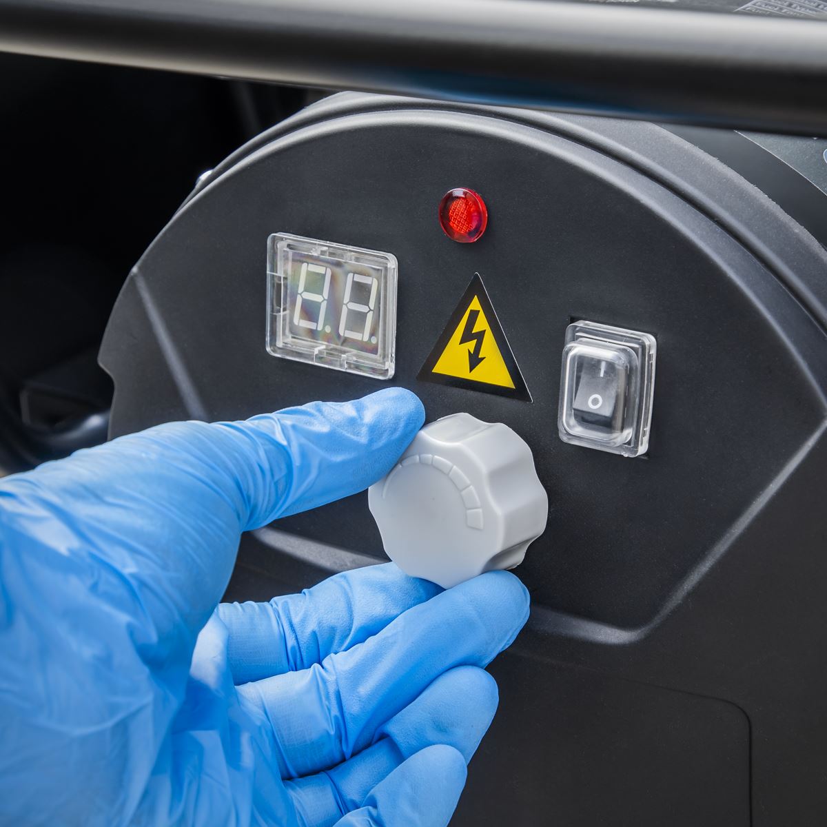 Sealey IR37 Infrared Space Warmer® Kerosene/Diesel Heater with Wheels 136000Btu/hr Sealey