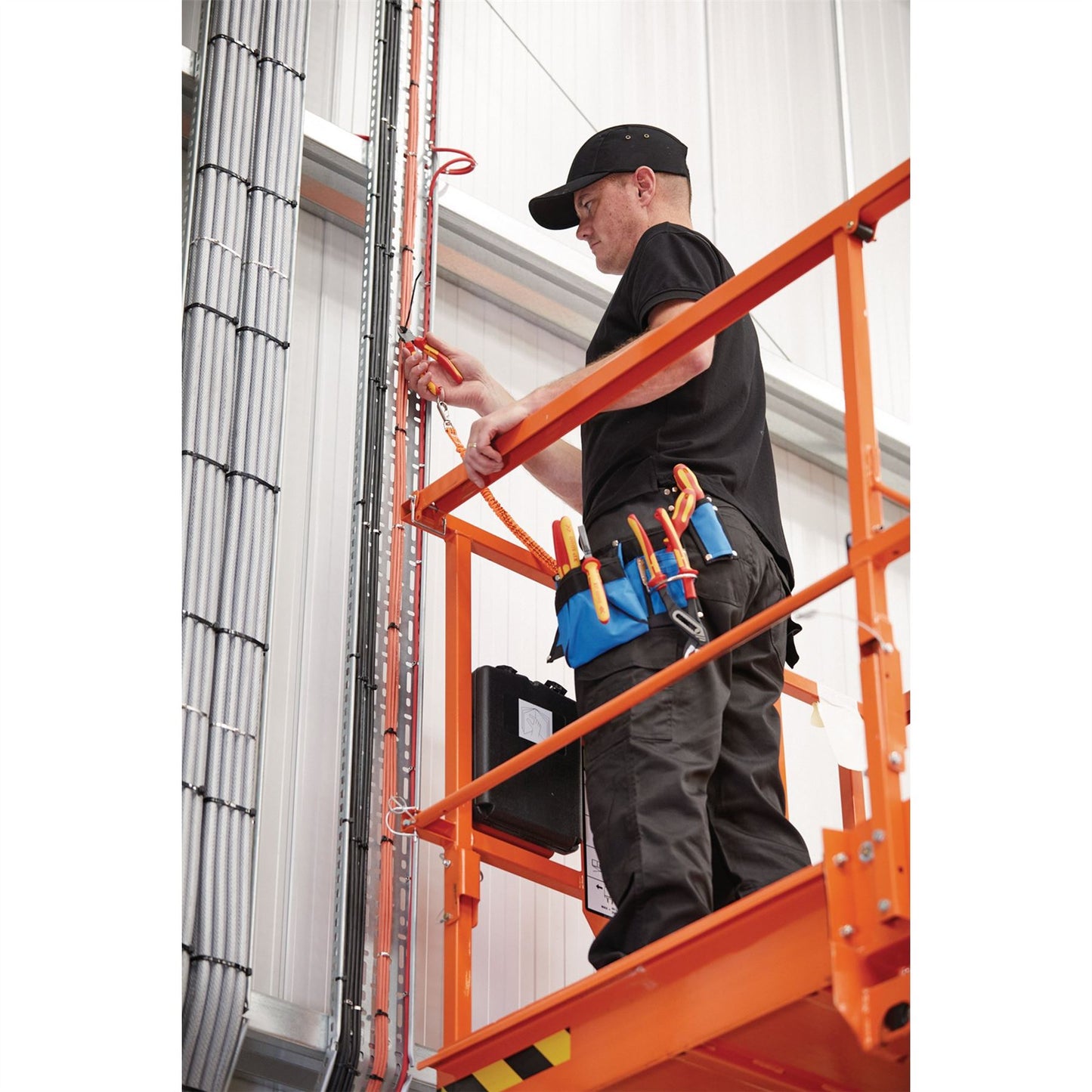 Draper 99051 XP1000® VDE Diagonal Side Cutter 160mm Tethered Draper