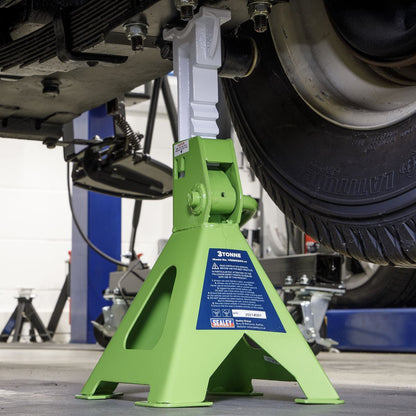 Sealey VS2003HV Ratchet Type Axle Stands (Pair) 3 Tonne Capacity per Stand - Hi-Vis Green Sealey
