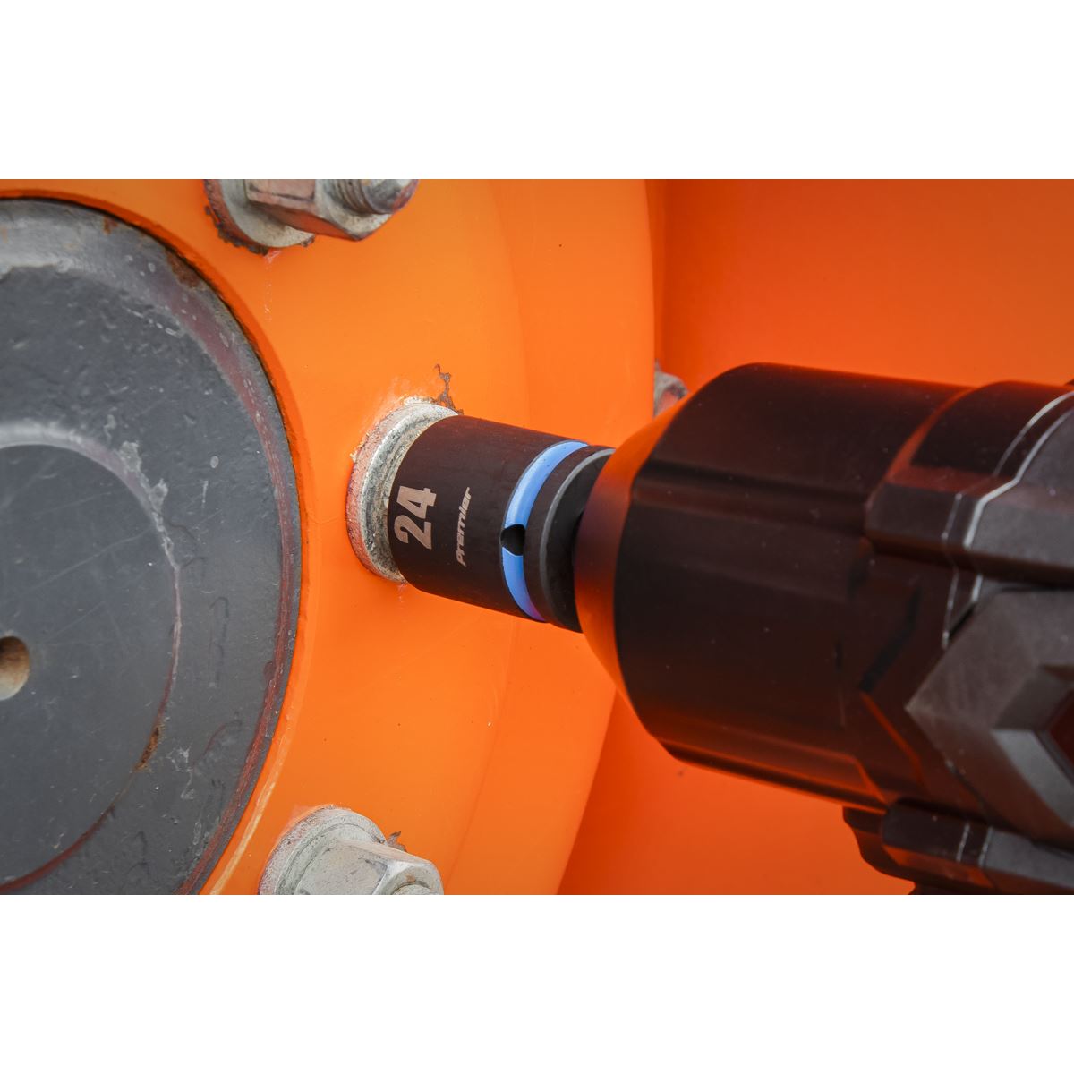 Sealey CP1812 Cordless Impact Wrench 18V 4Ah Lithium-ion 1/2"Sq Drive Sealey