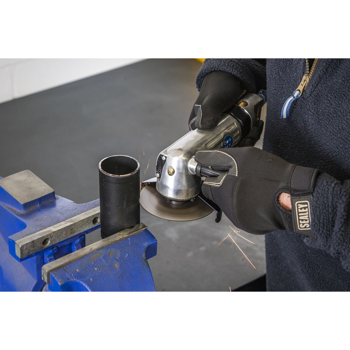 Sealey SA44 Air Angle Grinder Ø100mm Heavy-Duty Sealey