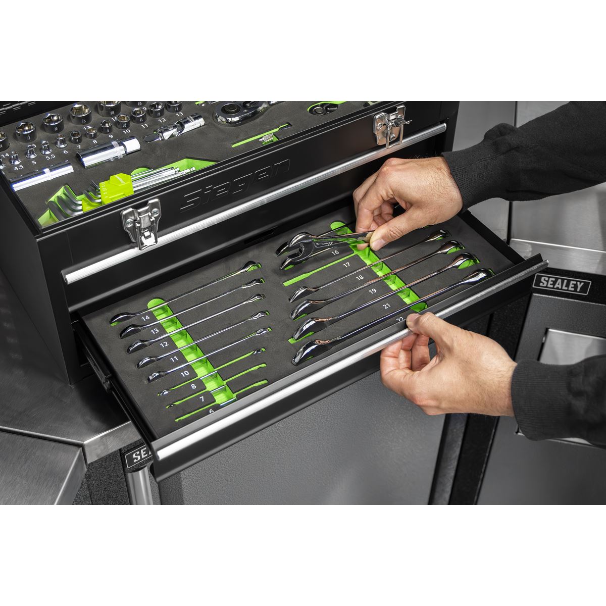 Siegen S01055 Portable Tool Chest 2 Drawer with 90pc Tool Kit Siegen