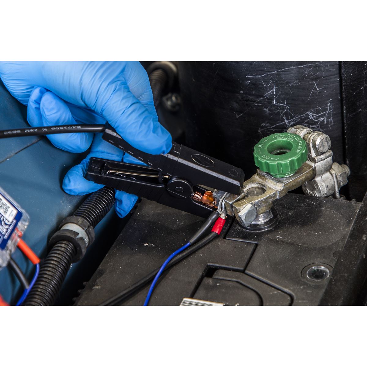 Sealey RS800 RoadStart® 800A 12V Lithium-ion Jump Starter Power Pack Sealey