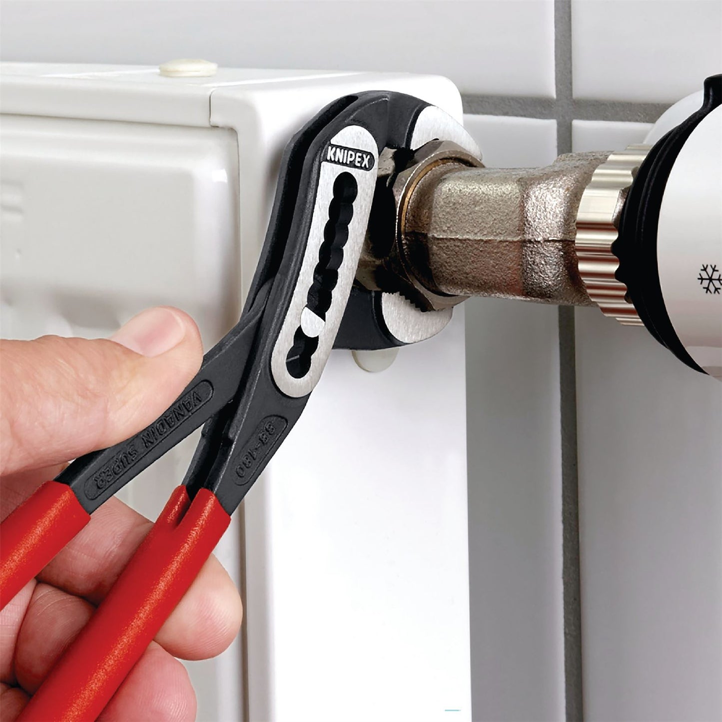 Knipex 75354 Alligator® 88 01 300 Water Pump Pliers 300mm Sold Loose Knipex