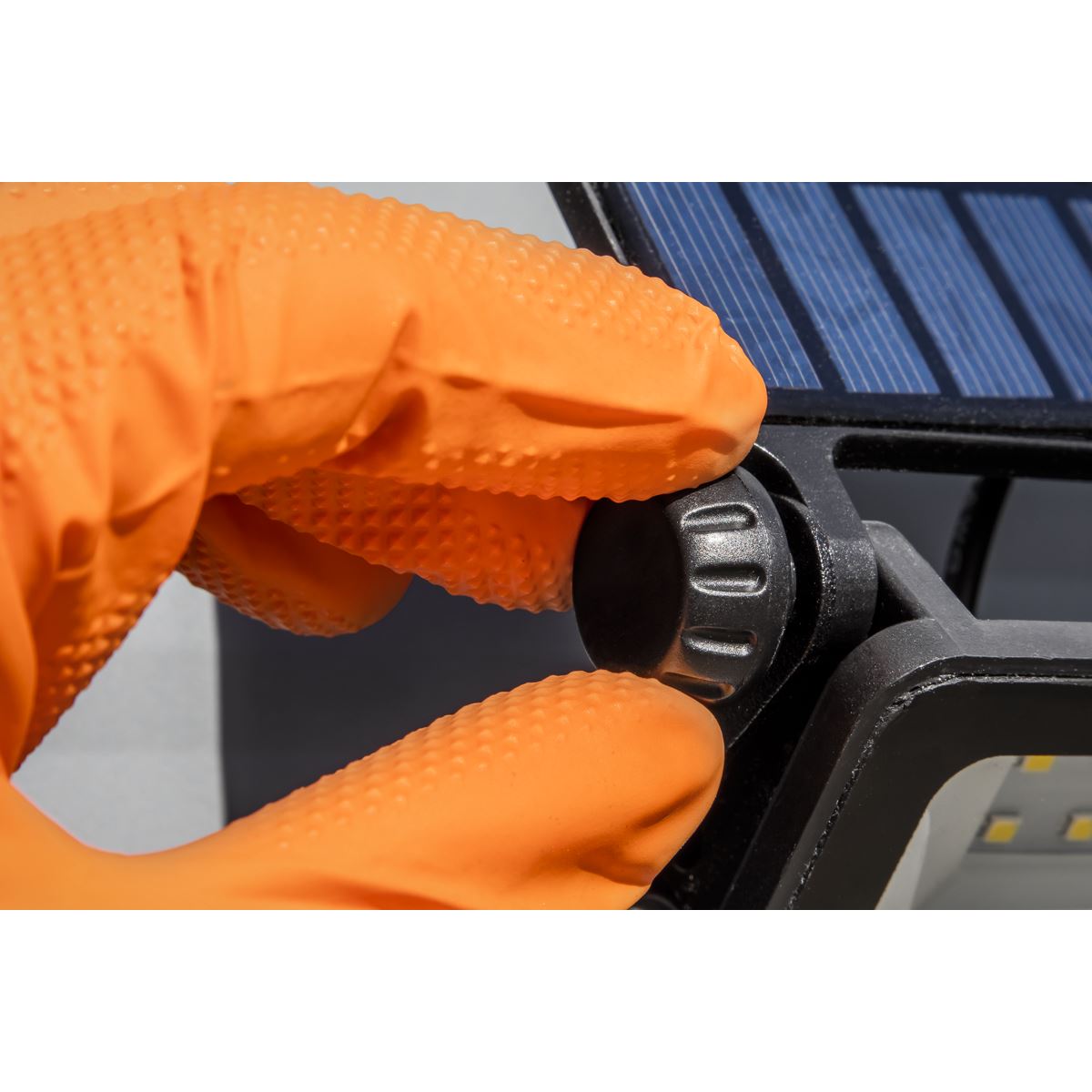 Sealey LED16S Extra-Slim Solar Floodlight with Wall Bracket 16W SMD LED Sealey