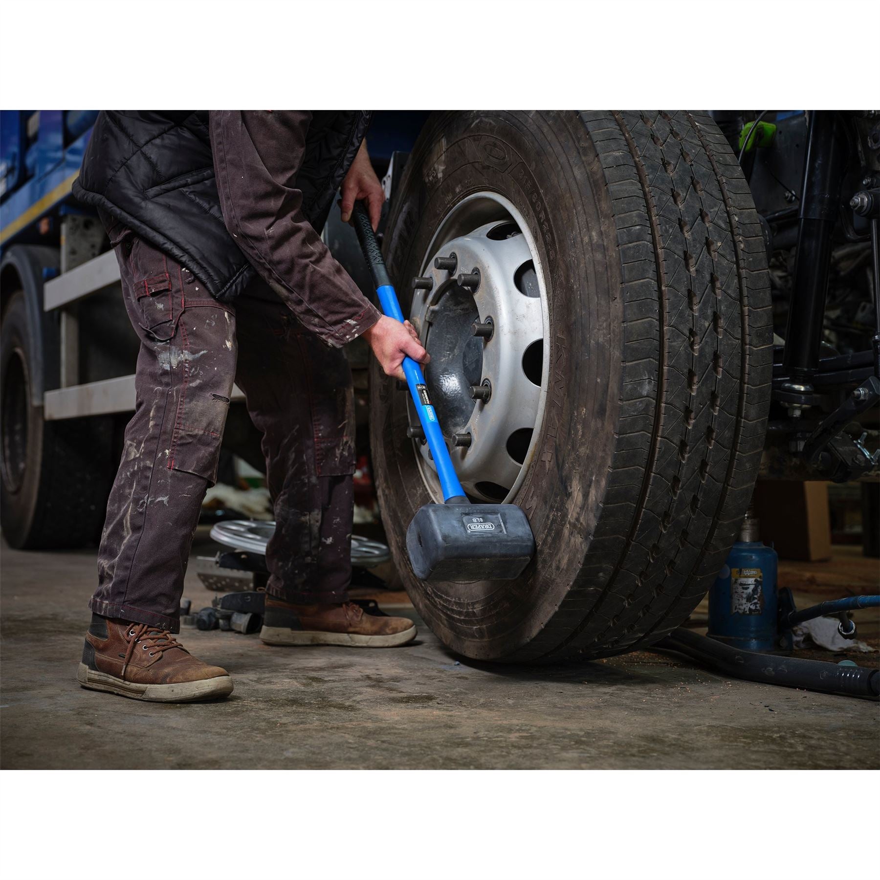 Draper 74318 Rubber Dead Blow Hammer with Fibreglass Shaft 3.6kg/8lb Draper