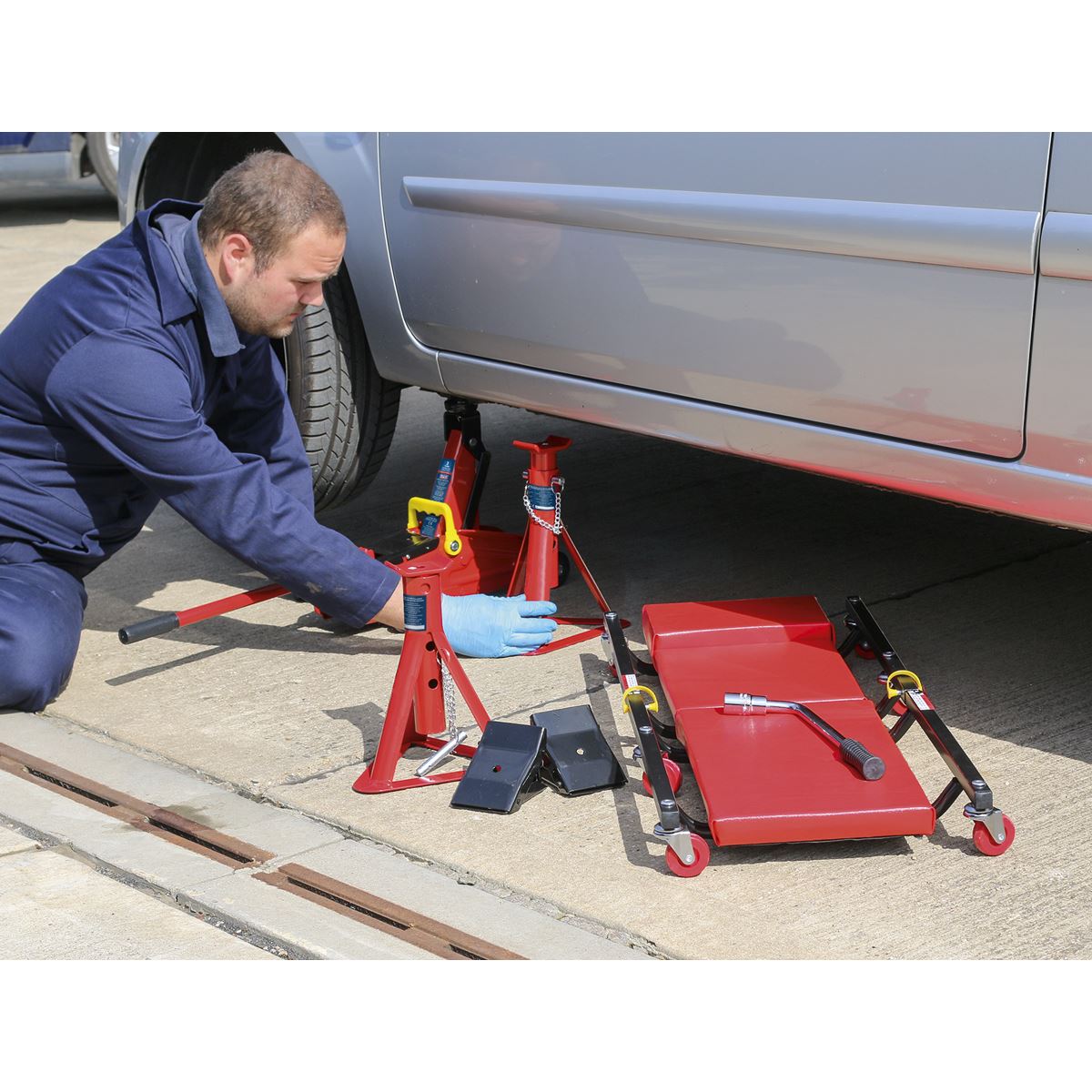 Sealey JKIT01 Lifting Kit (Inc Jack Axle Stands Creeper Chocks & Wrench) 5pc - 2 Tonne Sealey
