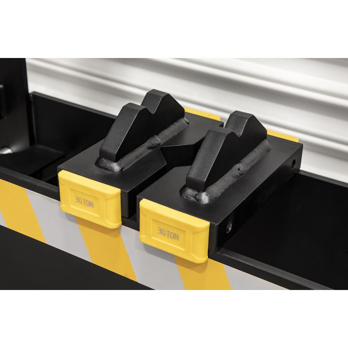 Sealey PPF301S Viking Floor Type Air/Hydraulic Press with Sliding Ram & Foot Pedal 30 Tonne Sealey