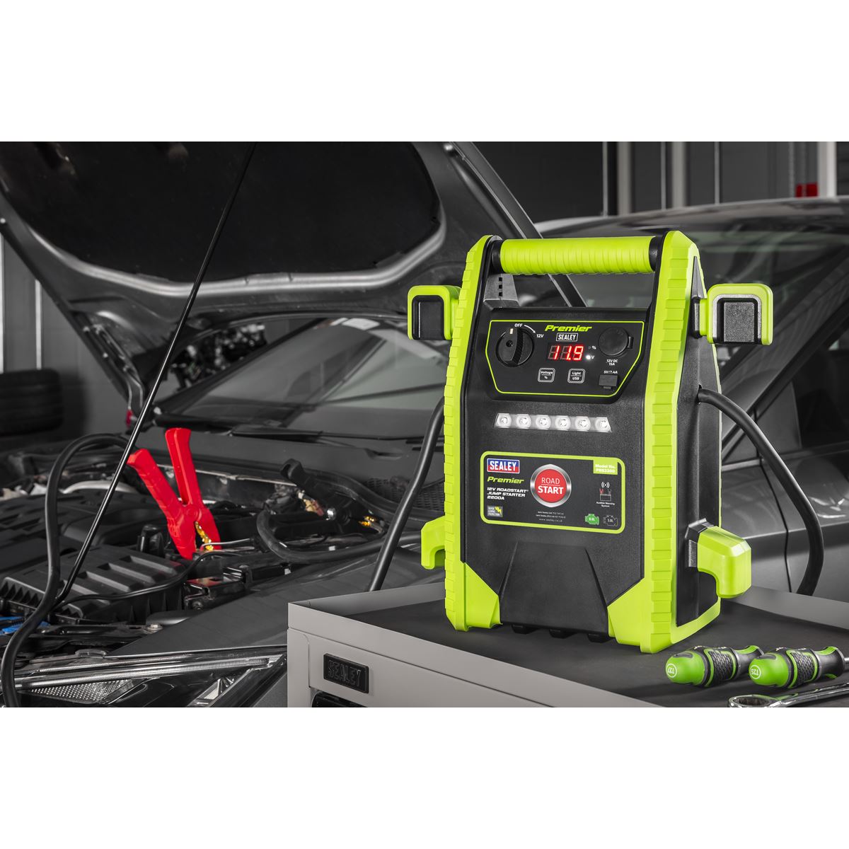 Sealey PRS2200 Premier 12V RoadStart® Jump Starter 2200 Peak Amps Sealey