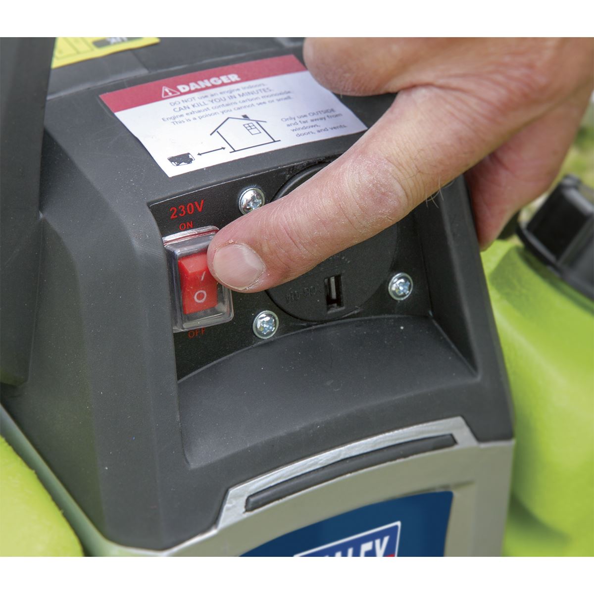 Sealey G1000I Generator Inverter 1000W 230V Sealey