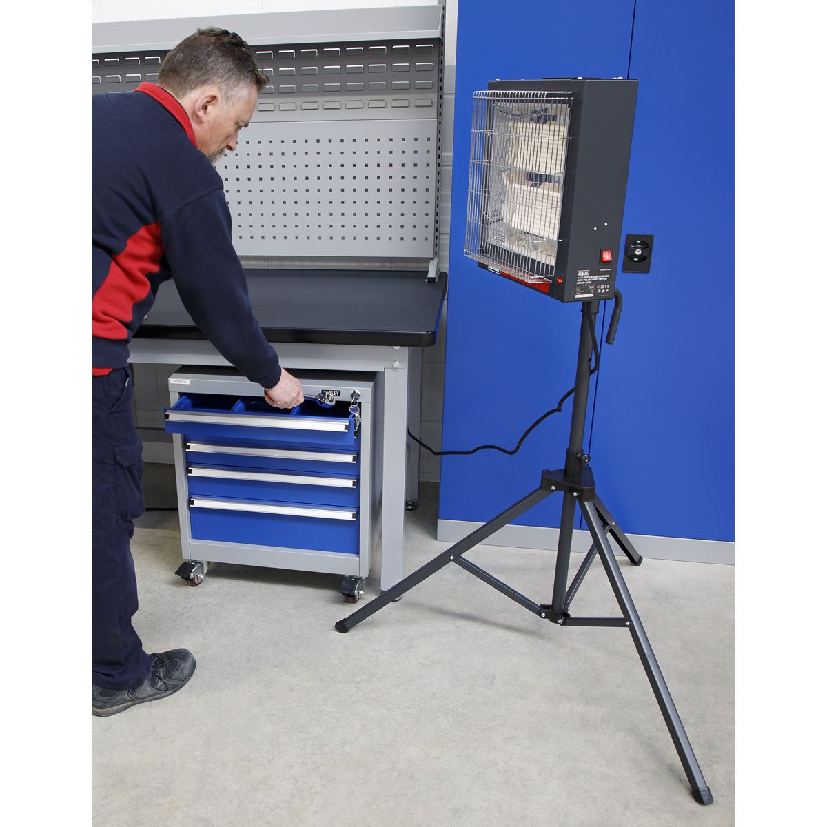 Sealey CH30S Ceramic Heater with Tripod Stand 1.4/2.8kW 230V Sealey