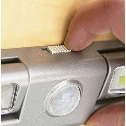 Sealey GL93 Auto Light 1W COB LED with PIR Sensor 3 x AA Cell Sealey