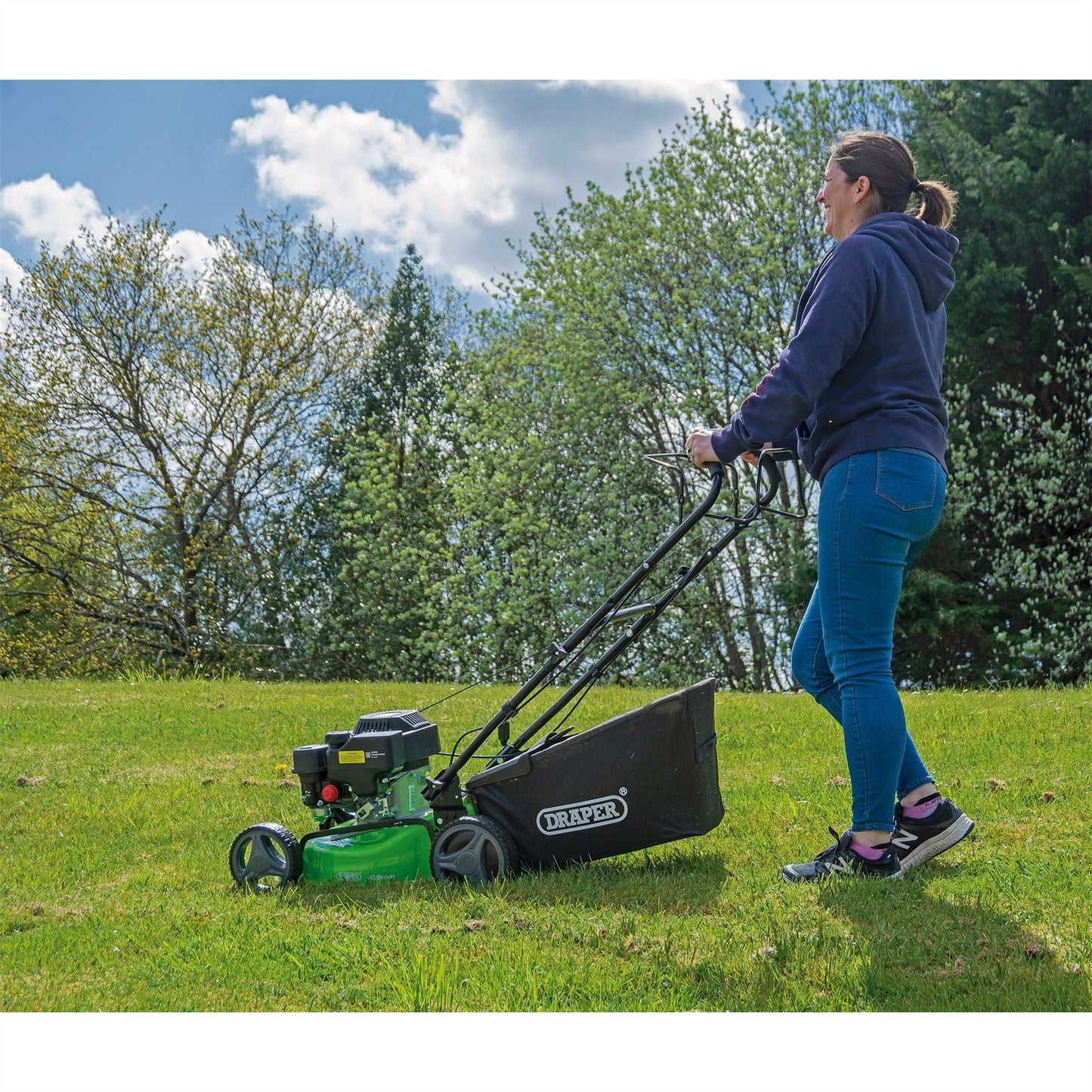 Draper 08671 Steel Deck Petrol Lawn Mower 420mm 132cc/3.3HP Draper
