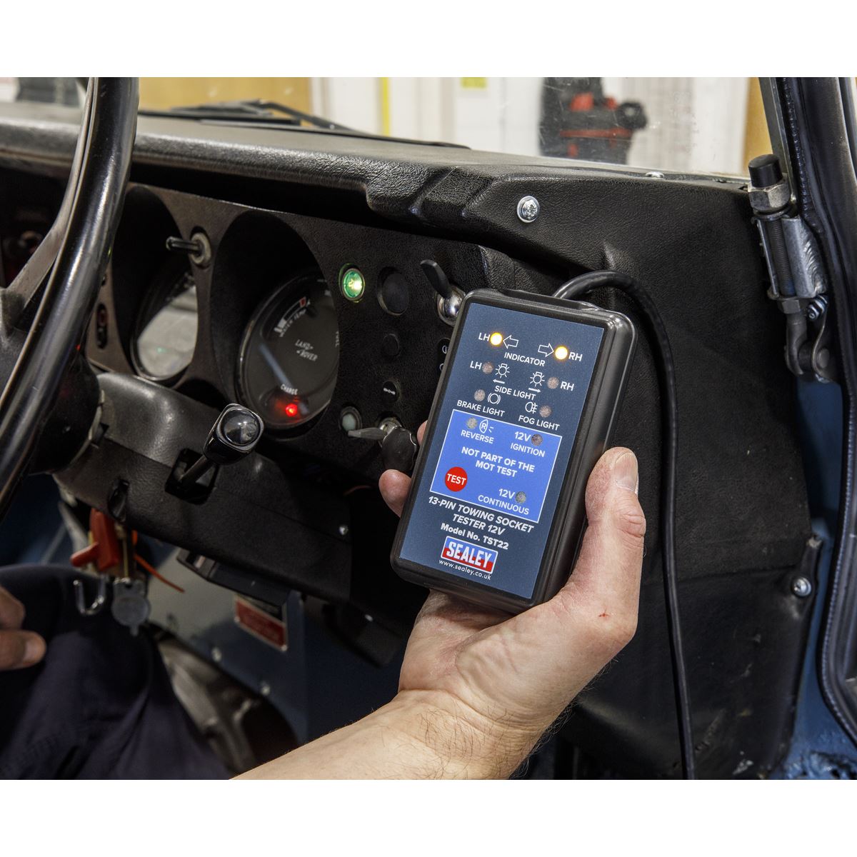Sealey TST22 Towing Socket Tester 13-Pin 12V - DVSA Approved Sealey